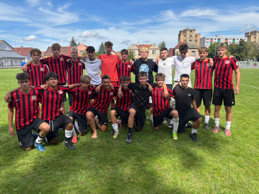 U17 na Kladně body nezískala